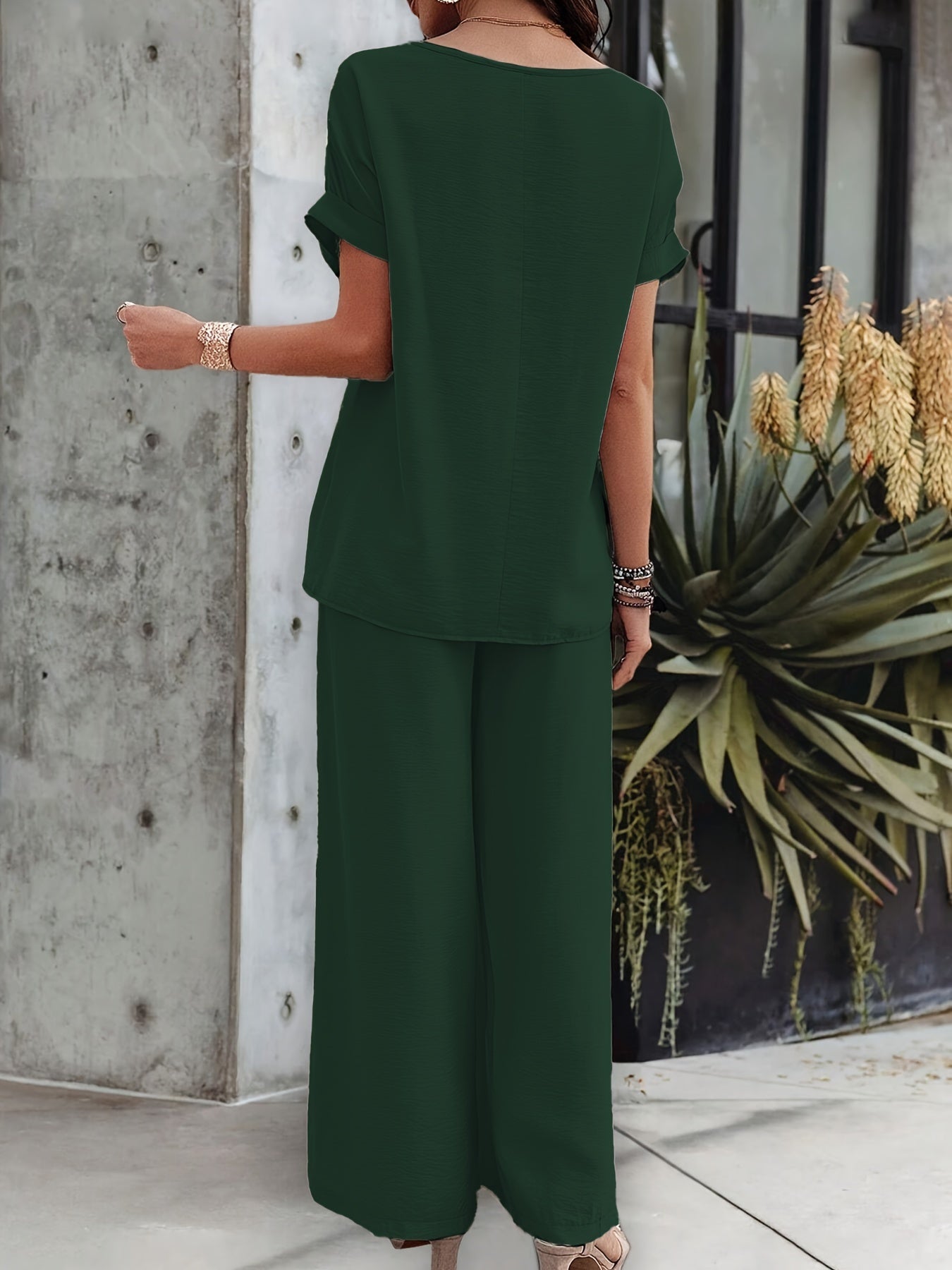 Top y Pantalones Elegantes de Manga Corta y Cuello Redondo