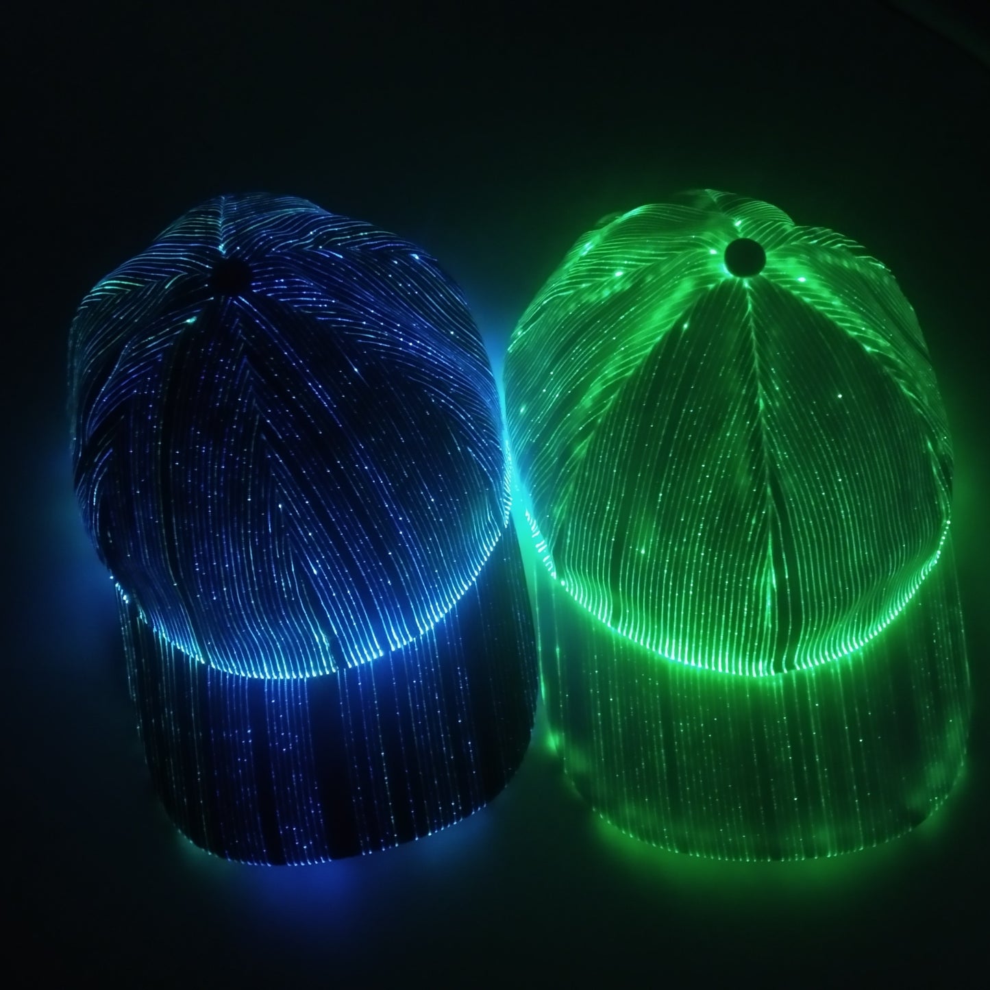 Gorra LED con Iluminación de 7 Colores – Recargable por USB, Ideal para Fiestas y Eventos
