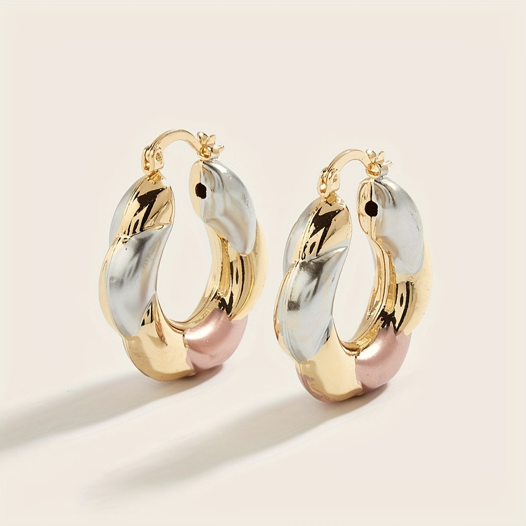 ¡Par de pendientes onda tricolor! Un diseño simple y adorable, ideal como regalo y para el uso diario. ¡Eleva tu estilo con un toque fresco y original!