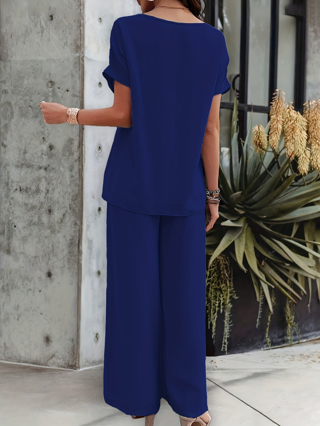 Top y Pantalones Elegantes de Manga Corta y Cuello Redondo