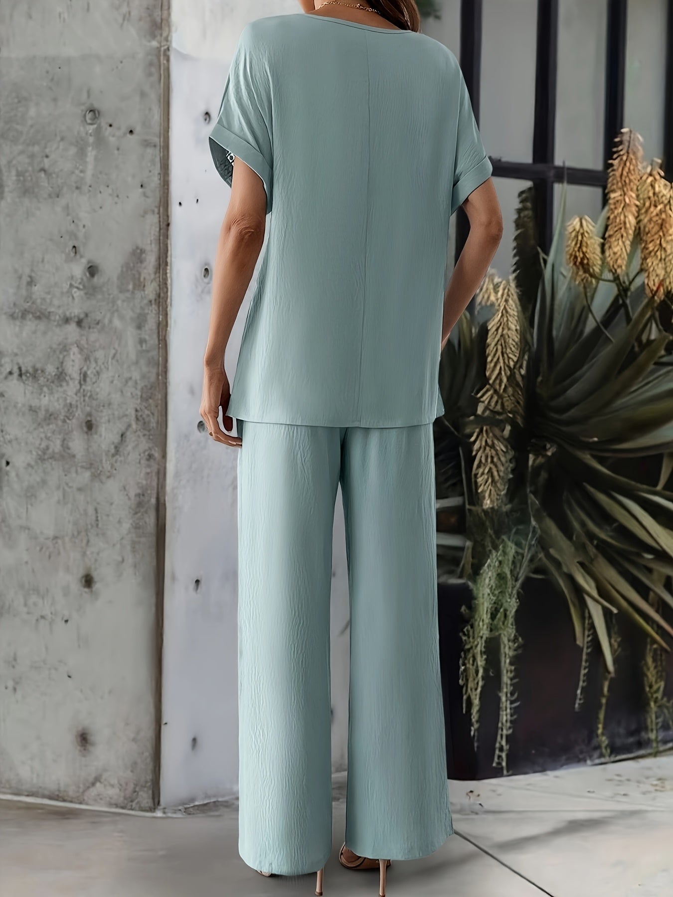 Top y Pantalones Elegantes de Manga Corta y Cuello Redondo