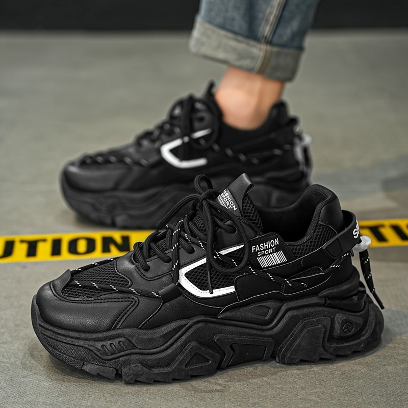 Zapatillas de plataforma, cordones, transpirables: zapatos de entrenamiento resistentes al desgaste y modernos.
