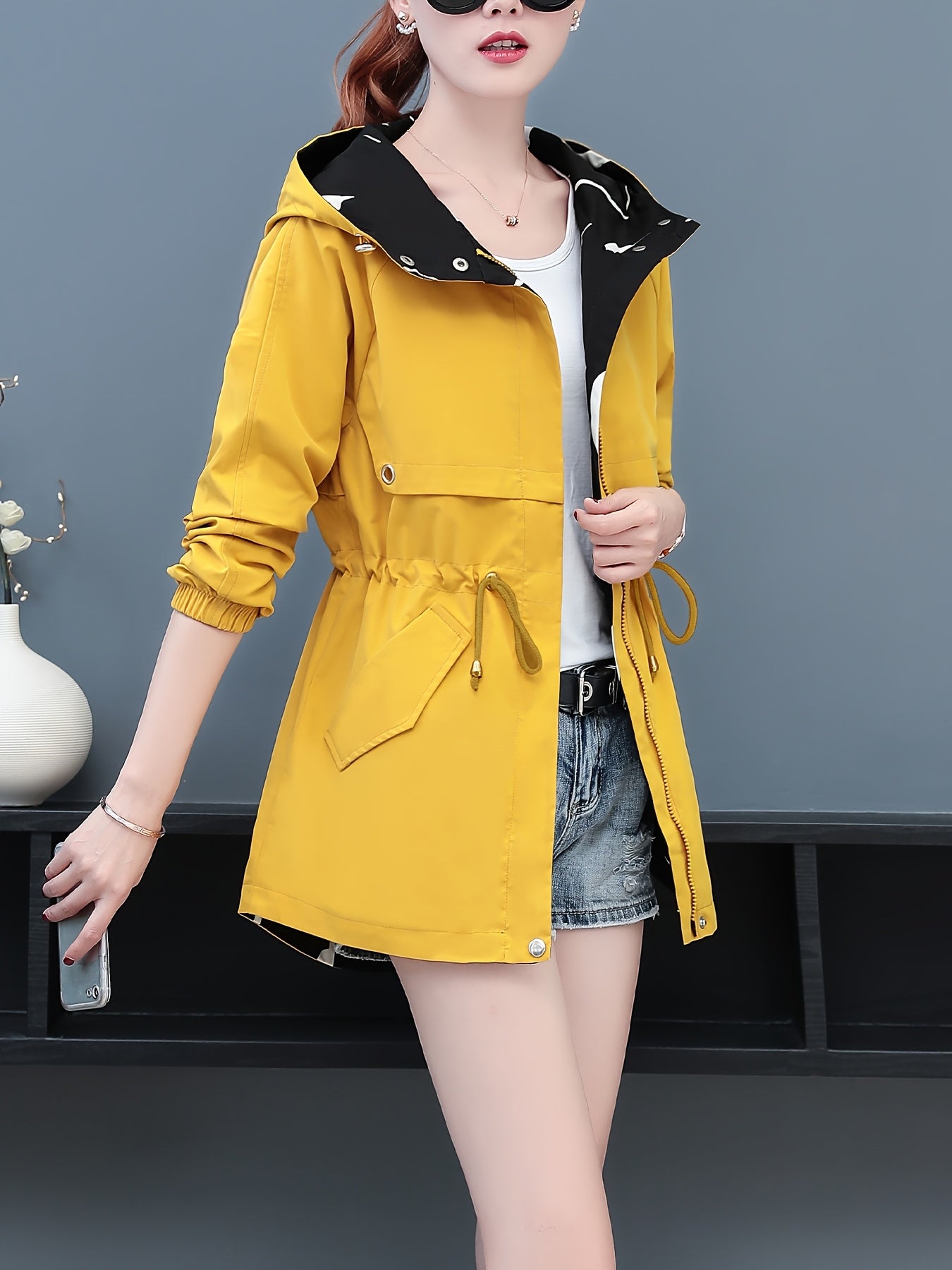 🌼 Abrigo Trench Reversible Amarillo con Capucha para Mujer – Elegancia y Estilo Casual para la Primavera/Verano 🌼