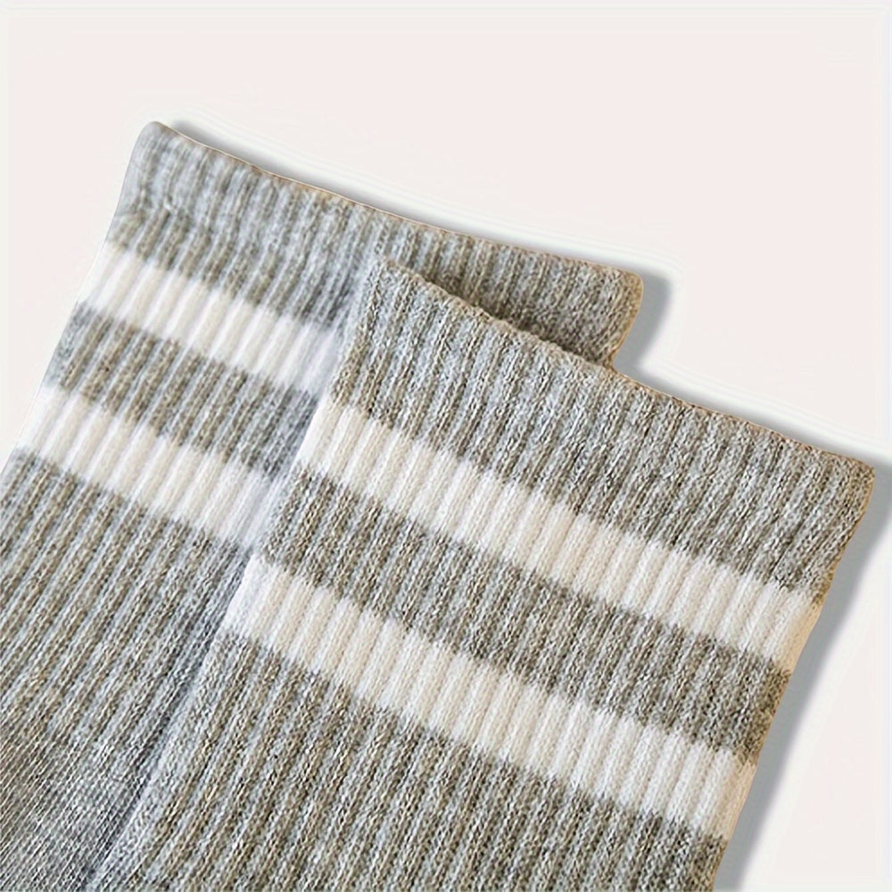 🧦 Pack de 3 Pares de Medias Unisex con Rayas – Comodidad y Estilo en Cada Paso