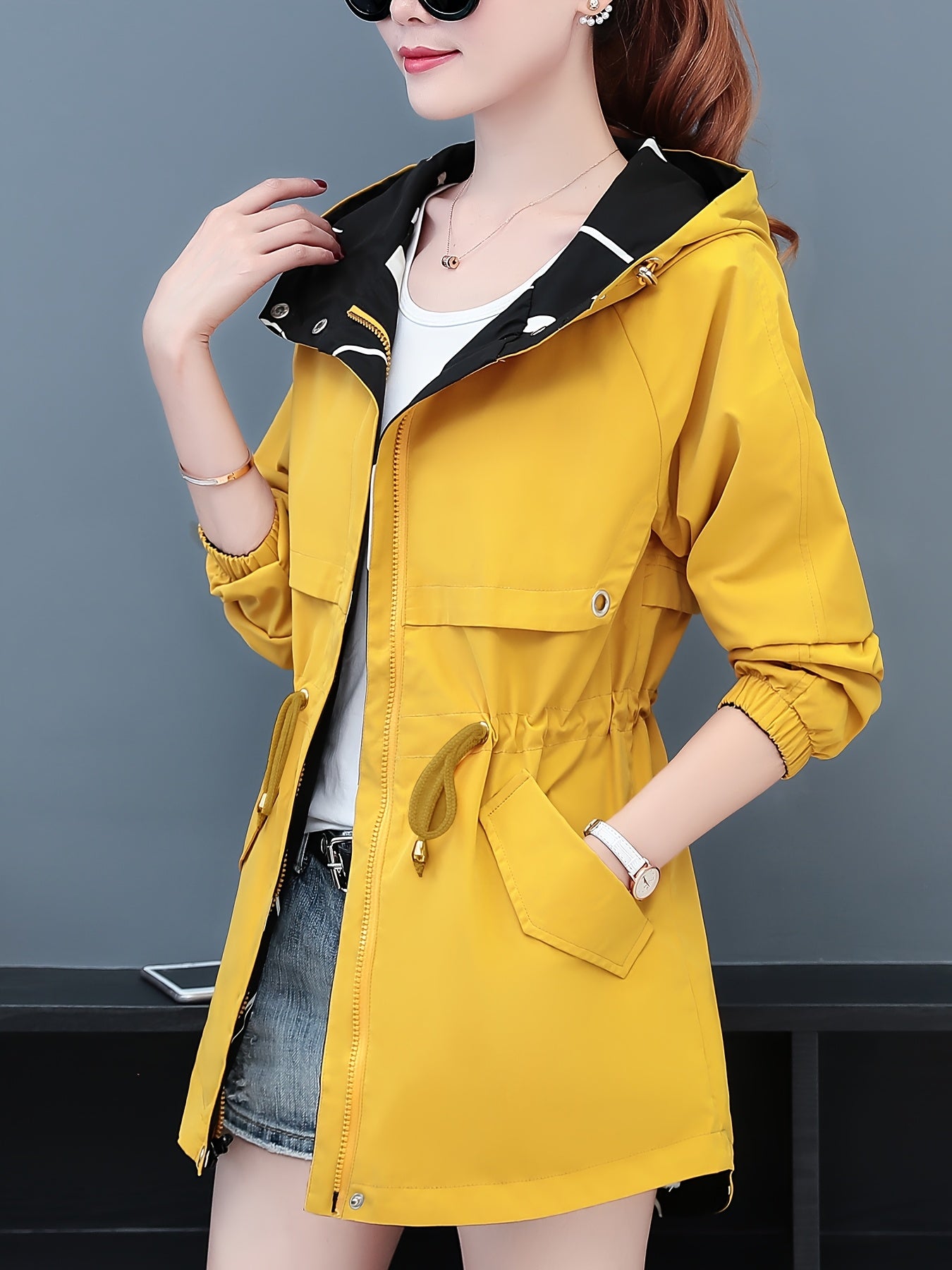 🌼 Abrigo Trench Reversible Amarillo con Capucha para Mujer – Elegancia y Estilo Casual para la Primavera/Verano 🌼