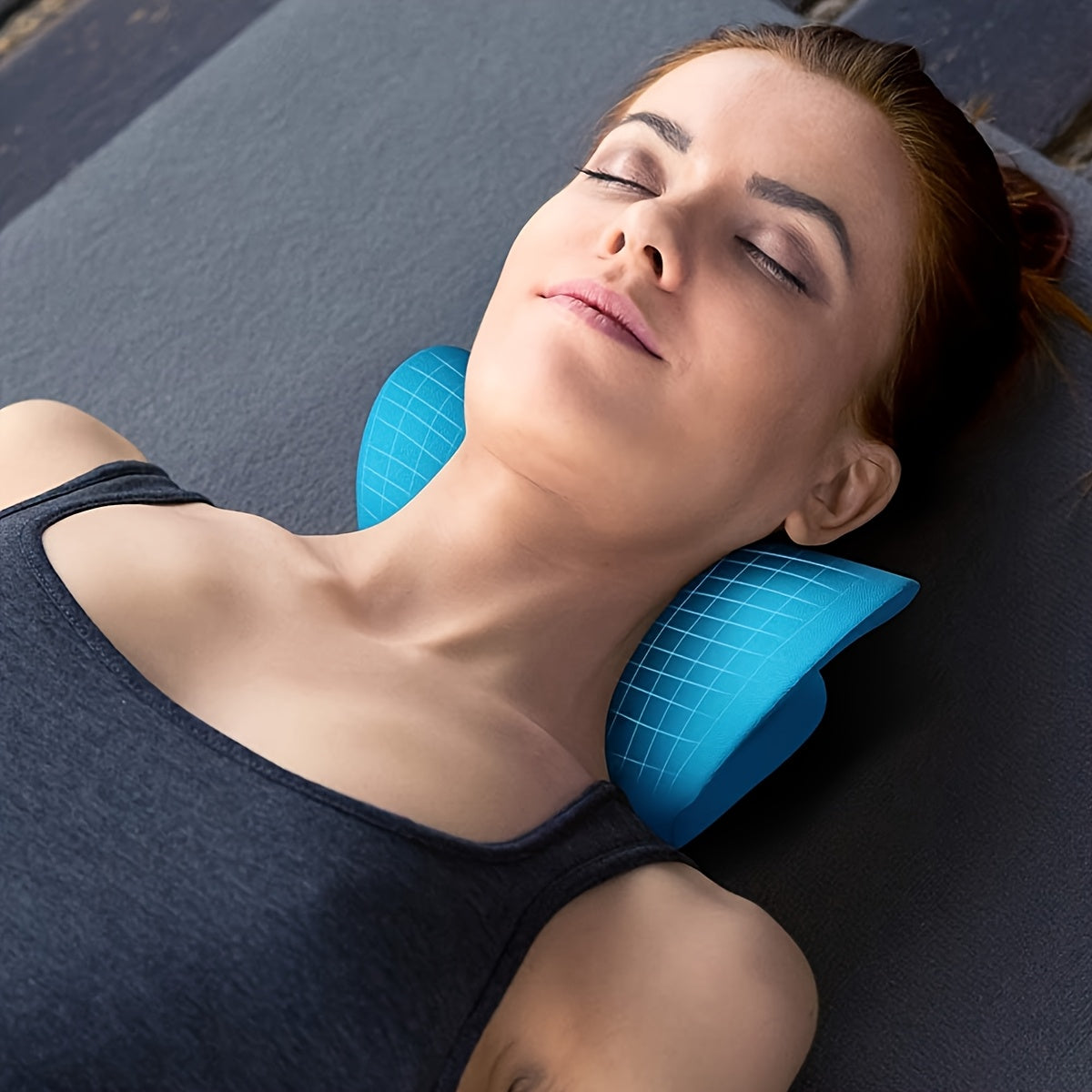 Almohada Ortopédica para Relajación Cervical – Diseño en C para Tracción y Descanso del Cuello 💆♂️✨