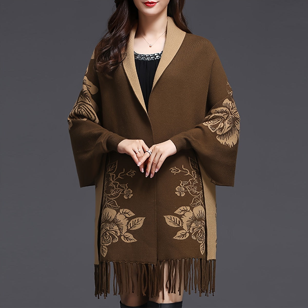 š§£ Chal Elegante de Jacquard con Flecos ā Estilo Capa para OtoƱo e Invierno