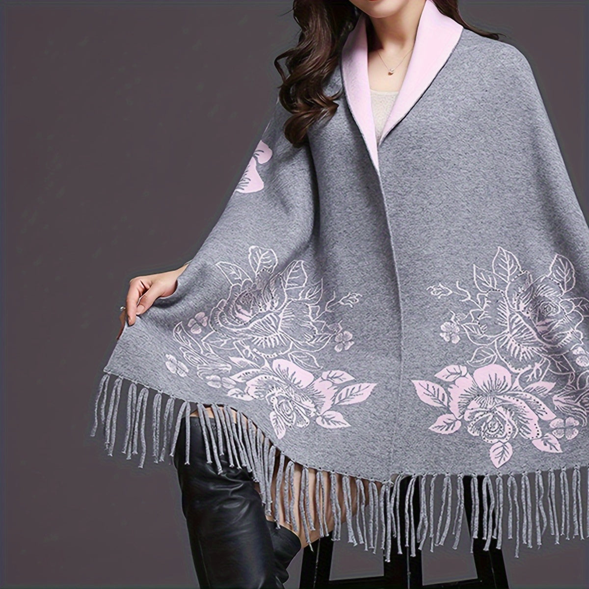 🧣 Chal Elegante de Jacquard con Flecos – Estilo Capa para Otoño e Invierno