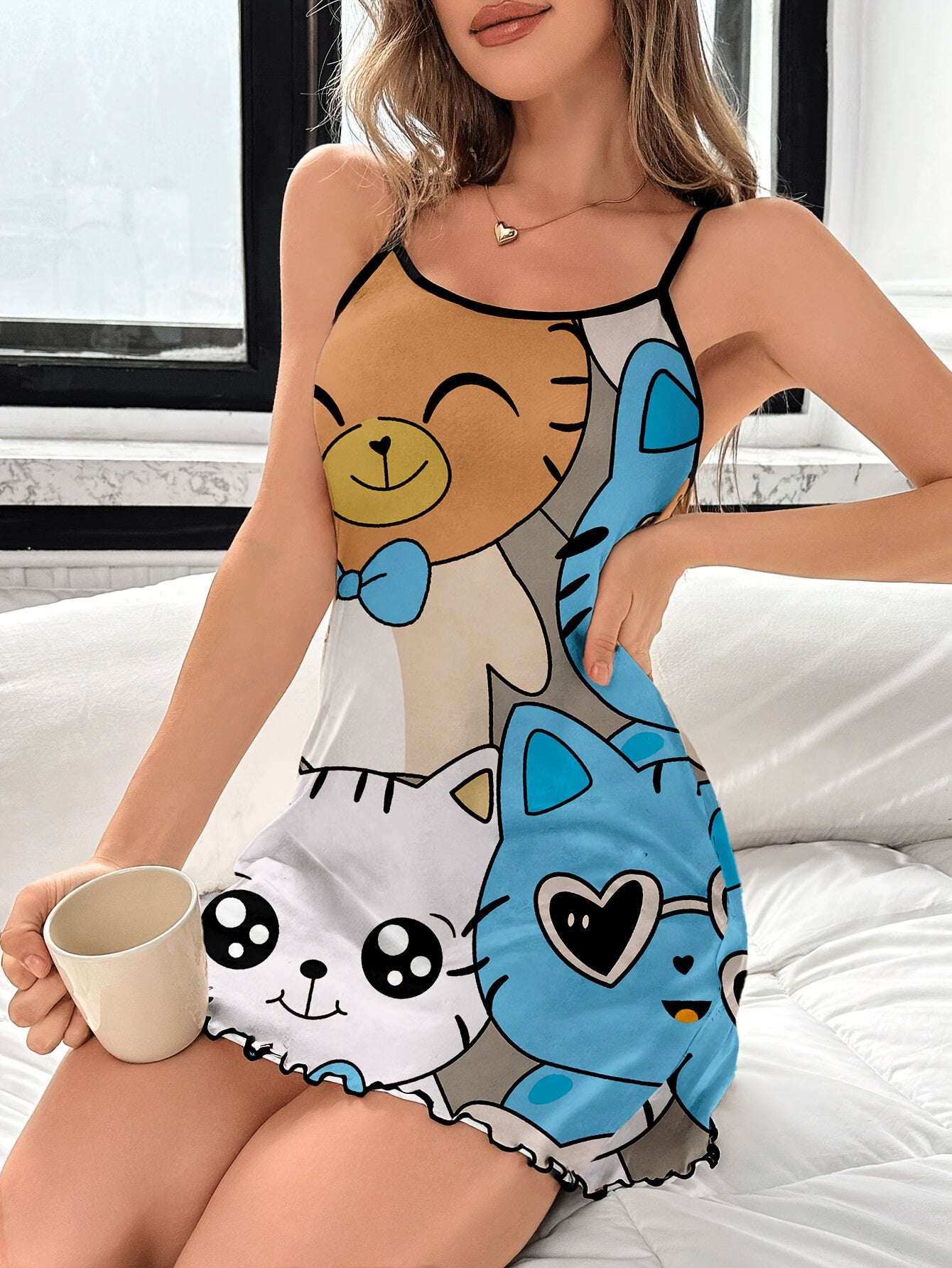 Camisón de Gato Estampado – Dulzura y Comodidad en un Solo Look 🐱🌈