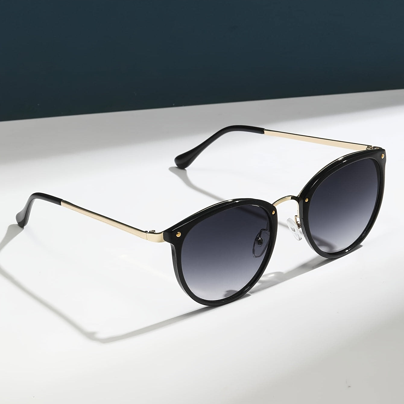 Gafas Retro Clásicas para Mujer – Diseño Ovalado con Estilo Vintage y Elegante