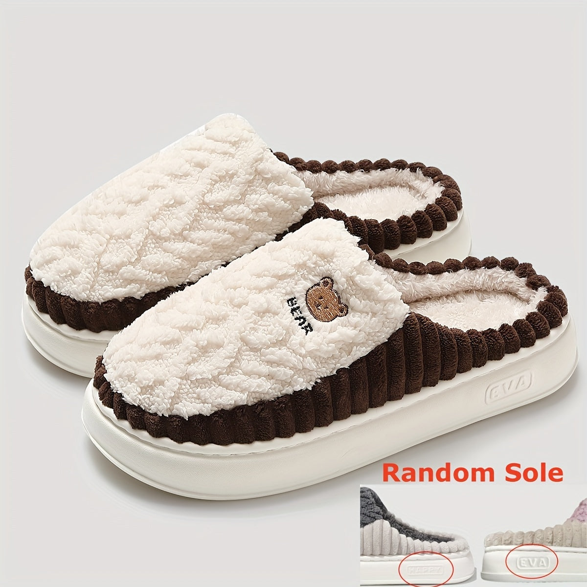 Pantuflas con estampado de osito para él y para ella: tejido de punto suave, forro polar grueso y suela EVA antideslizante en tonos marrón claro y crema. ¡El confort que tus pies merecen en casa!