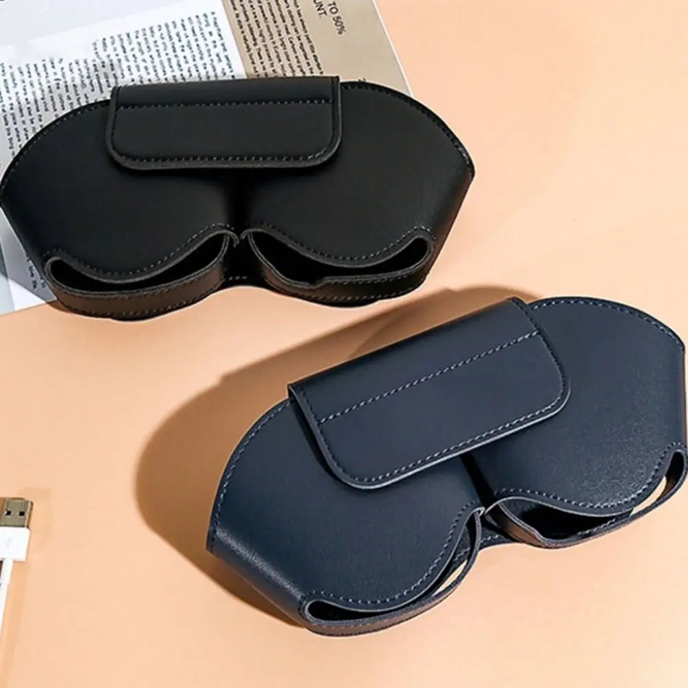 Protege tus audífonos P9 Pro Max con esta funda resistente y elegante. Diseñada para absorber impactos y evitar rayones, mantiene tus audífonos seguros en todo momento. Su interior suave y su cierre seguro garantizan máxima protección.