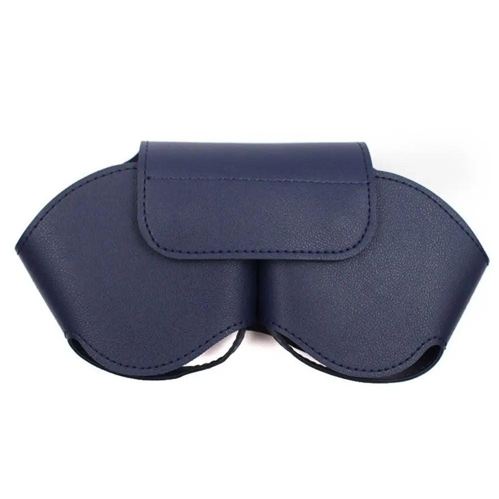 Protege tus audífonos P9 Pro Max con esta funda resistente y elegante. Diseñada para absorber impactos y evitar rayones, mantiene tus audífonos seguros en todo momento. Su interior suave y su cierre seguro garantizan máxima protección.