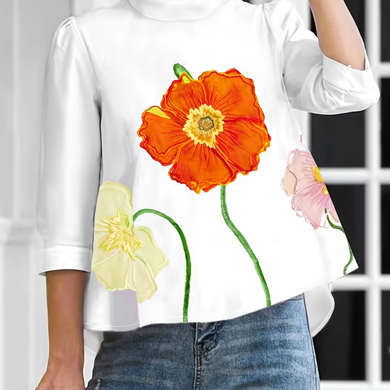 Blusa Elegante con Estampado Floral y Cuello Alto - Mezcla de Poliéster y Spandex, Manga 3/4, Corte Regular con Detalle de Bajo Caído, Camisa Tejida para Mujeres.
